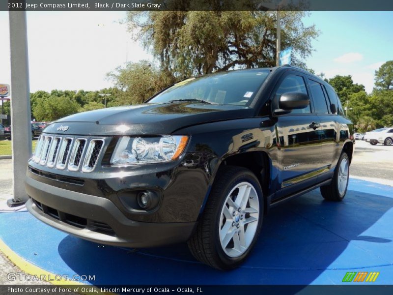 Front 3/4 View of 2012 Compass Limited