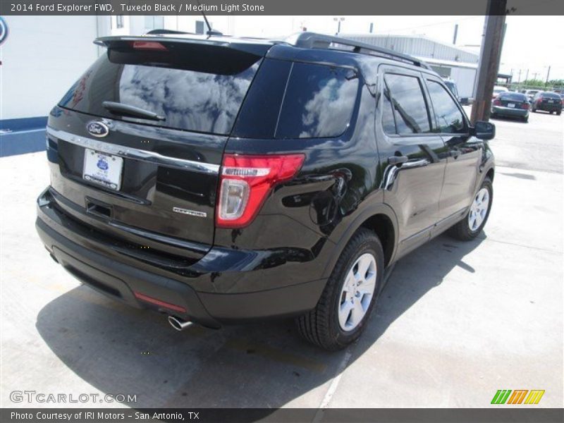 Tuxedo Black / Medium Light Stone 2014 Ford Explorer FWD