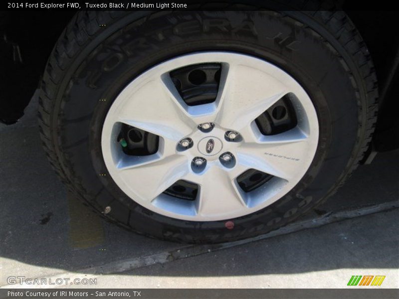 Tuxedo Black / Medium Light Stone 2014 Ford Explorer FWD