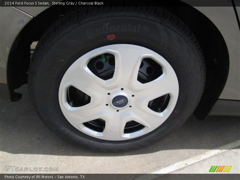 Sterling Gray / Charcoal Black 2014 Ford Focus S Sedan