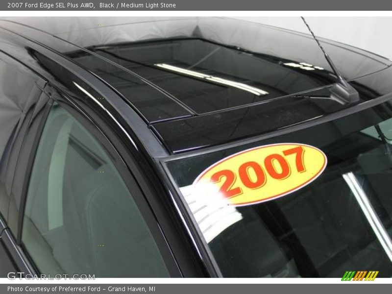 Black / Medium Light Stone 2007 Ford Edge SEL Plus AWD