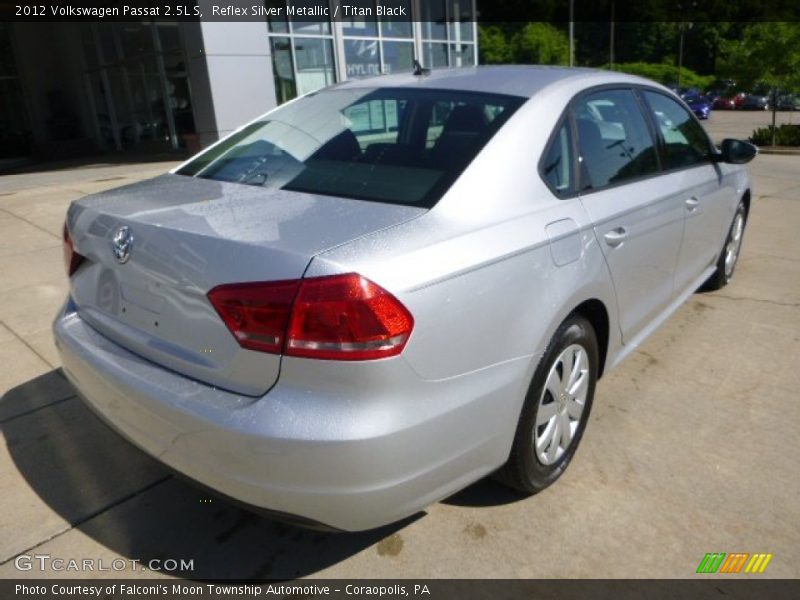 Reflex Silver Metallic / Titan Black 2012 Volkswagen Passat 2.5L S