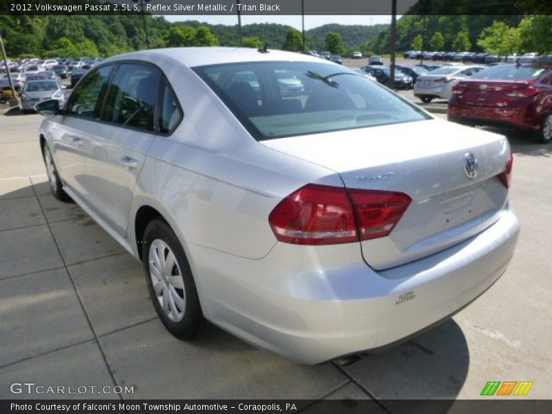 Reflex Silver Metallic / Titan Black 2012 Volkswagen Passat 2.5L S