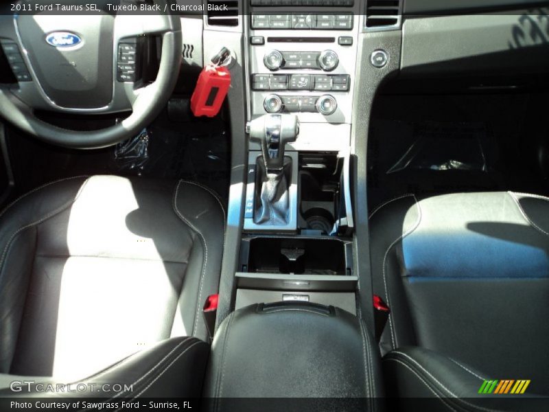 Tuxedo Black / Charcoal Black 2011 Ford Taurus SEL