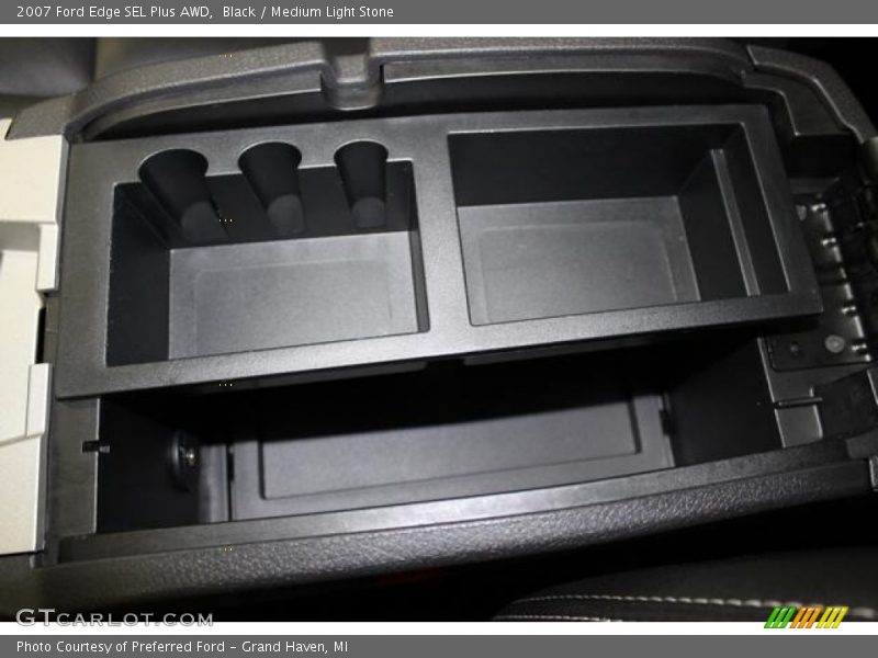 Black / Medium Light Stone 2007 Ford Edge SEL Plus AWD