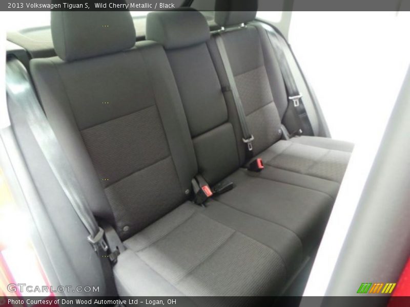 Wild Cherry Metallic / Black 2013 Volkswagen Tiguan S