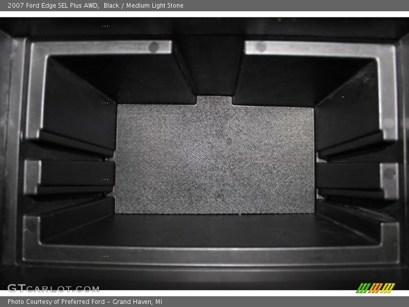 Black / Medium Light Stone 2007 Ford Edge SEL Plus AWD