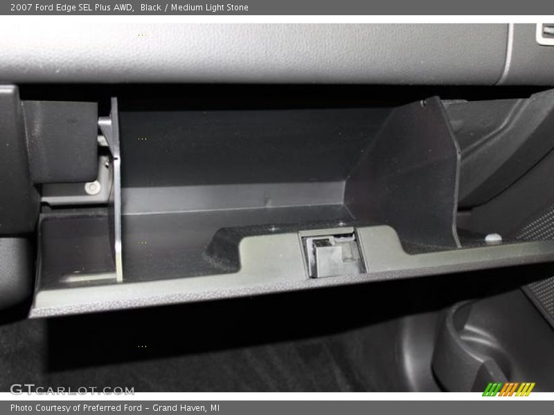 Black / Medium Light Stone 2007 Ford Edge SEL Plus AWD