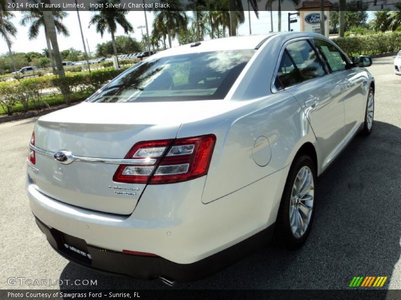 Ingot Silver / Charcoal Black 2014 Ford Taurus Limited