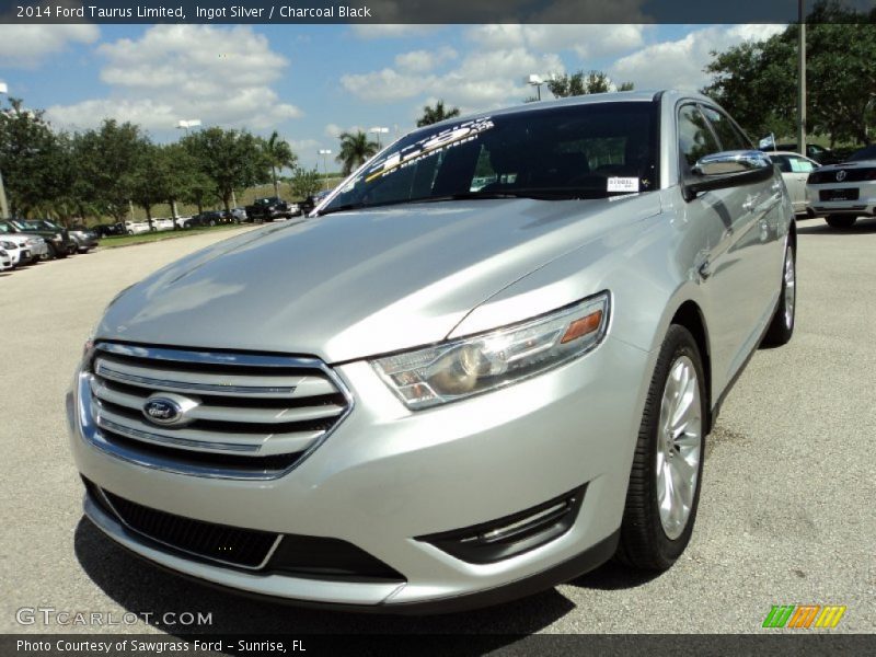 Ingot Silver / Charcoal Black 2014 Ford Taurus Limited