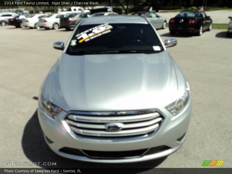 Ingot Silver / Charcoal Black 2014 Ford Taurus Limited