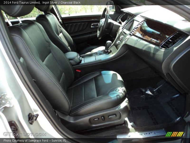 Ingot Silver / Charcoal Black 2014 Ford Taurus Limited