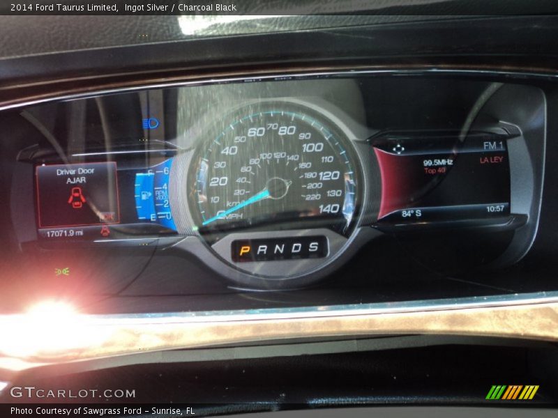 Ingot Silver / Charcoal Black 2014 Ford Taurus Limited