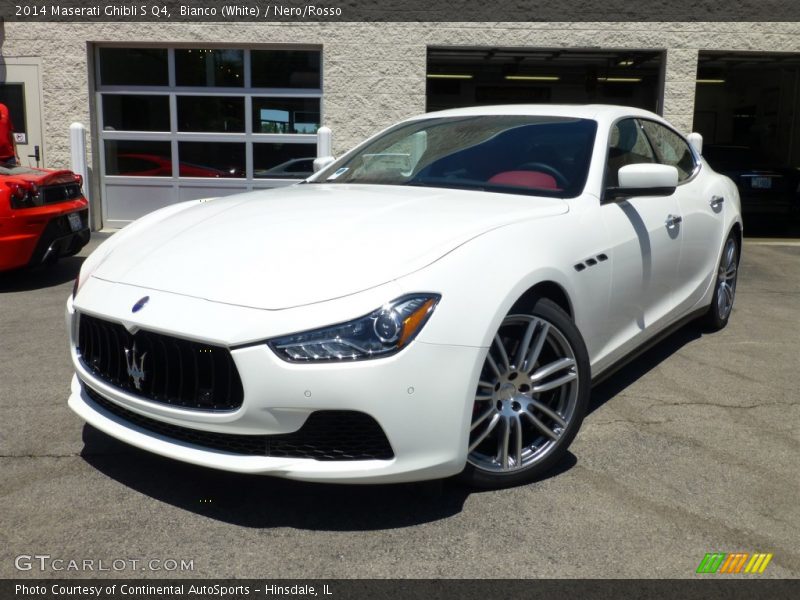 Bianco (White) / Nero/Rosso 2014 Maserati Ghibli S Q4
