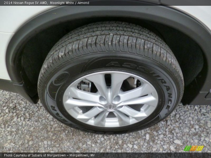 Moonlight White / Almond 2014 Nissan Rogue SV AWD