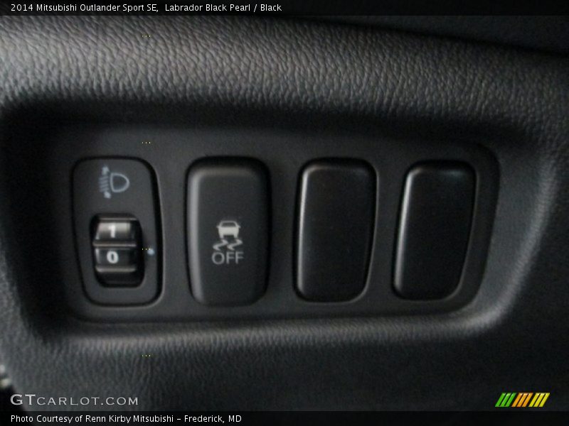 Labrador Black Pearl / Black 2014 Mitsubishi Outlander Sport SE
