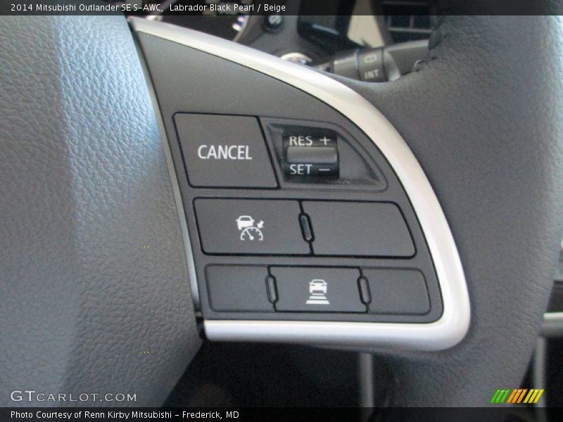 Labrador Black Pearl / Beige 2014 Mitsubishi Outlander SE S-AWC