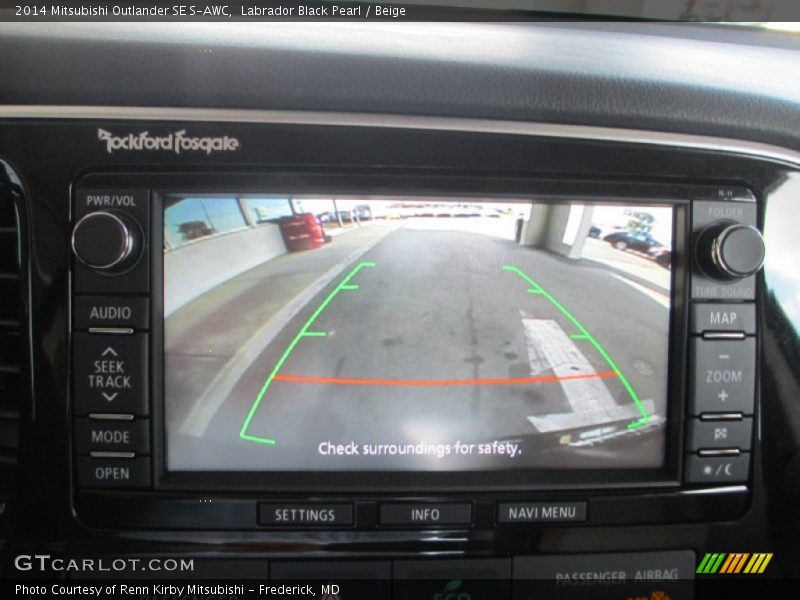 Labrador Black Pearl / Beige 2014 Mitsubishi Outlander SE S-AWC