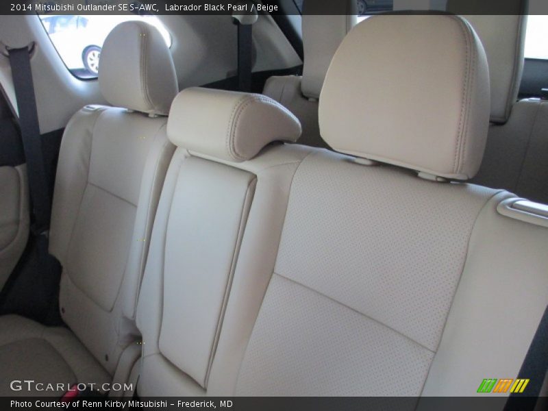 Labrador Black Pearl / Beige 2014 Mitsubishi Outlander SE S-AWC