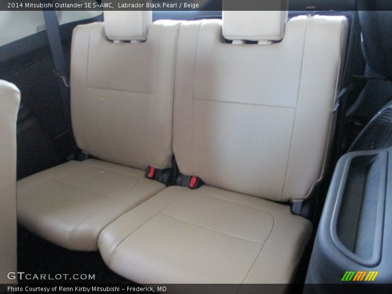 Labrador Black Pearl / Beige 2014 Mitsubishi Outlander SE S-AWC