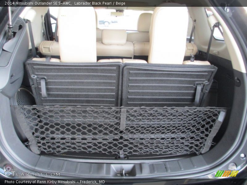 Labrador Black Pearl / Beige 2014 Mitsubishi Outlander SE S-AWC