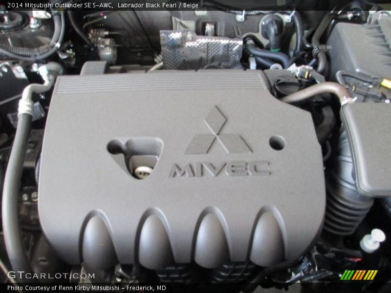 Labrador Black Pearl / Beige 2014 Mitsubishi Outlander SE S-AWC
