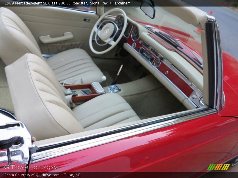  1969 SL Class 280 SL Roadster Parchment Interior