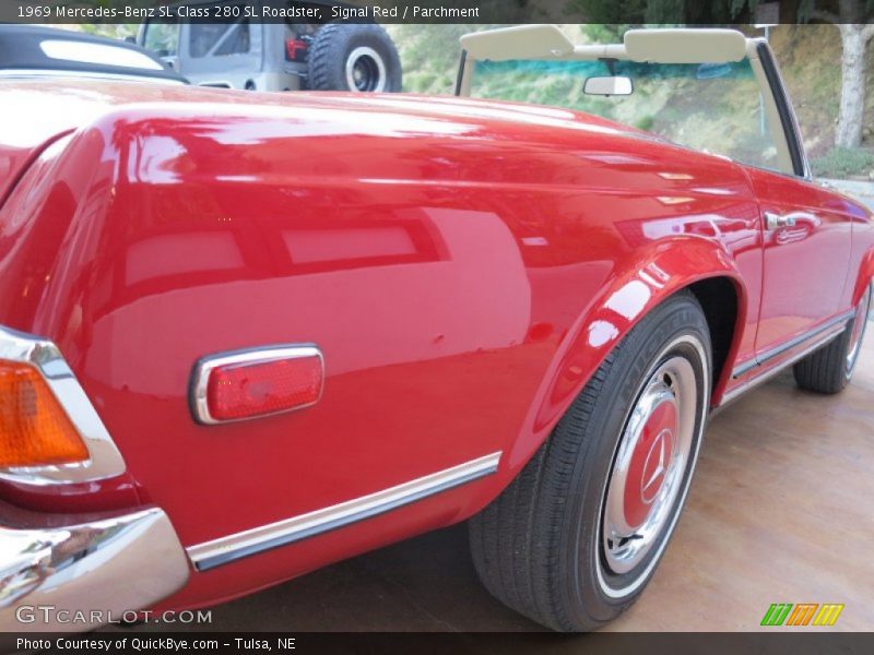 Signal Red / Parchment 1969 Mercedes-Benz SL Class 280 SL Roadster