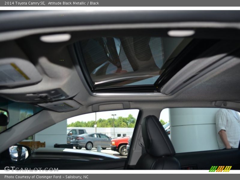 Attitude Black Metallic / Black 2014 Toyota Camry SE