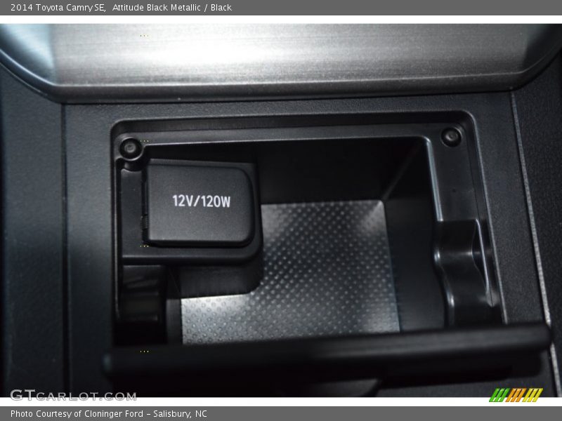 Attitude Black Metallic / Black 2014 Toyota Camry SE