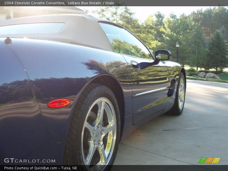 LeMans Blue Metallic / Shale 2004 Chevrolet Corvette Convertible