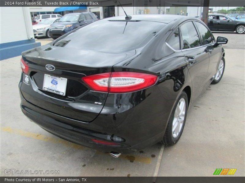 Tuxedo Black / Charcoal Black 2014 Ford Fusion SE