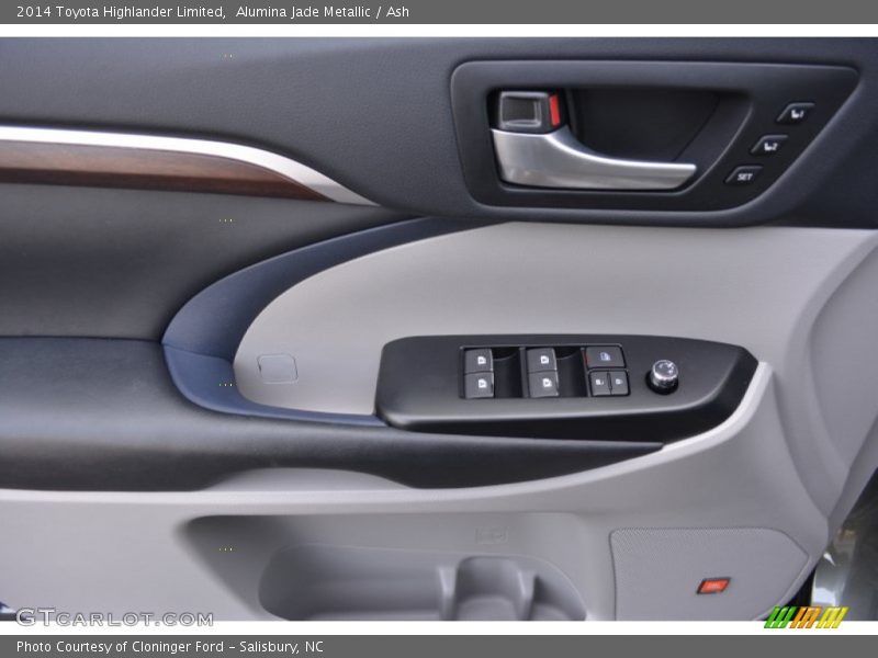Alumina Jade Metallic / Ash 2014 Toyota Highlander Limited