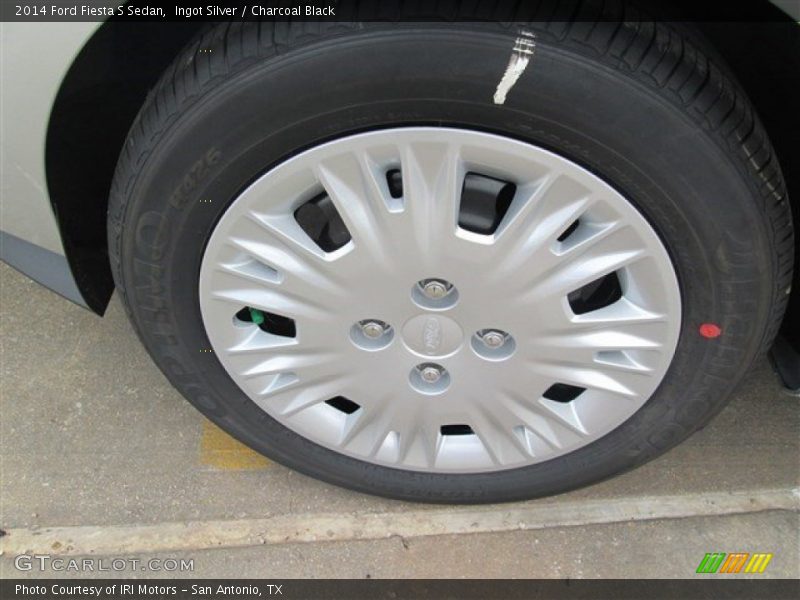 Ingot Silver / Charcoal Black 2014 Ford Fiesta S Sedan