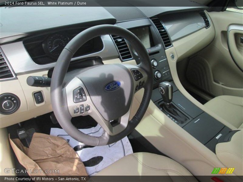 White Platinum / Dune 2014 Ford Taurus SEL
