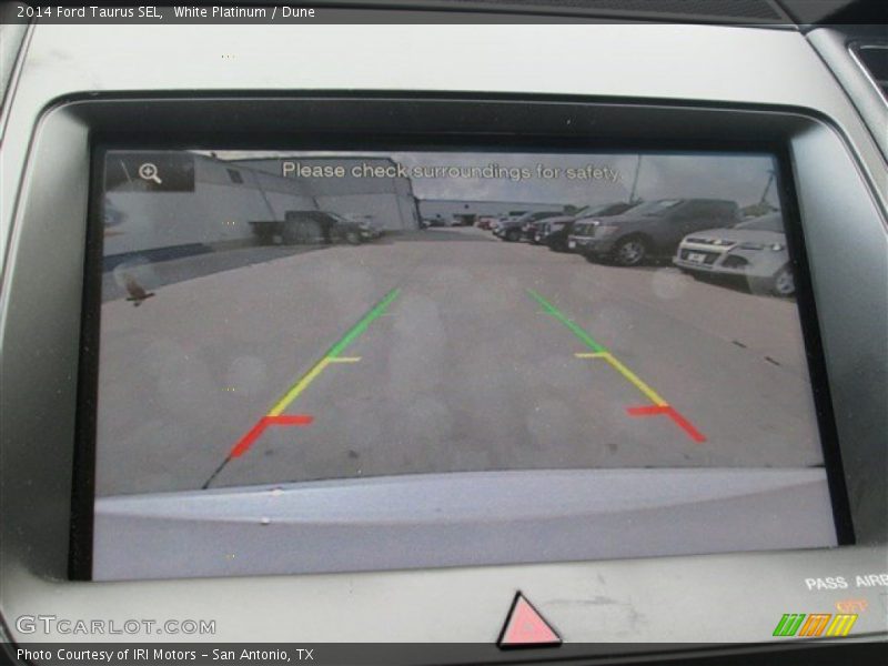 White Platinum / Dune 2014 Ford Taurus SEL