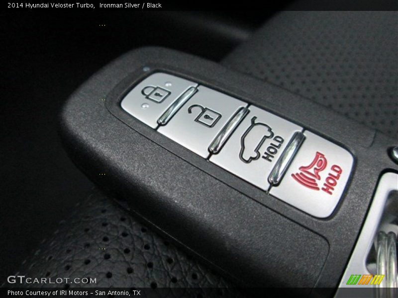 Ironman Silver / Black 2014 Hyundai Veloster Turbo