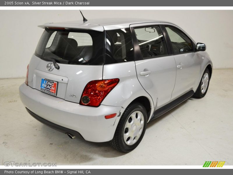 Silver Streak Mica / Dark Charcoal 2005 Scion xA