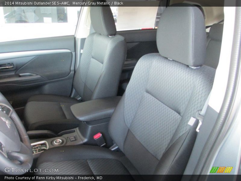 Mercury Gray Metallic / Black 2014 Mitsubishi Outlander SE S-AWC