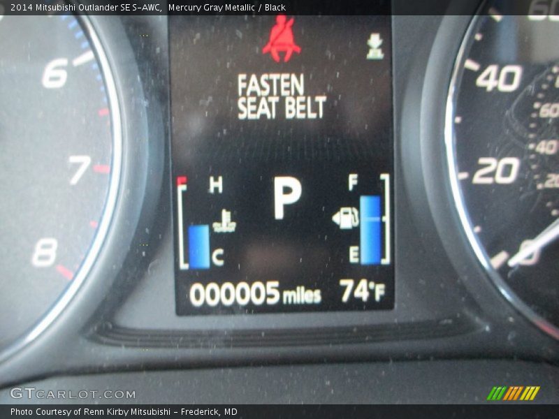 Mercury Gray Metallic / Black 2014 Mitsubishi Outlander SE S-AWC