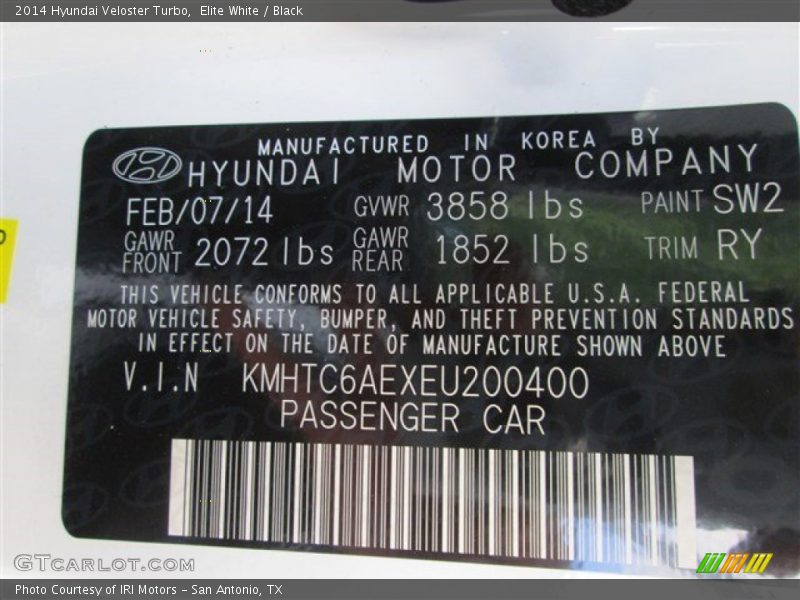 Elite White / Black 2014 Hyundai Veloster Turbo