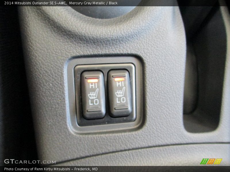 Mercury Gray Metallic / Black 2014 Mitsubishi Outlander SE S-AWC