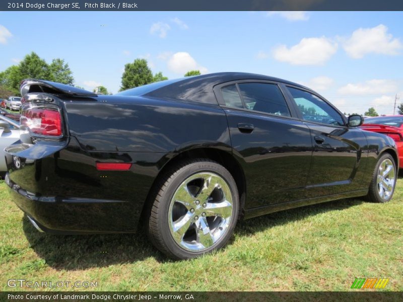 Pitch Black / Black 2014 Dodge Charger SE