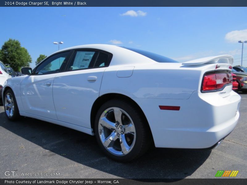 Bright White / Black 2014 Dodge Charger SE