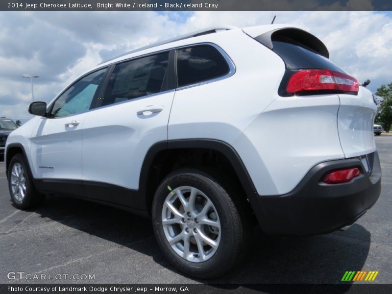 Bright White / Iceland - Black/Iceland Gray 2014 Jeep Cherokee Latitude