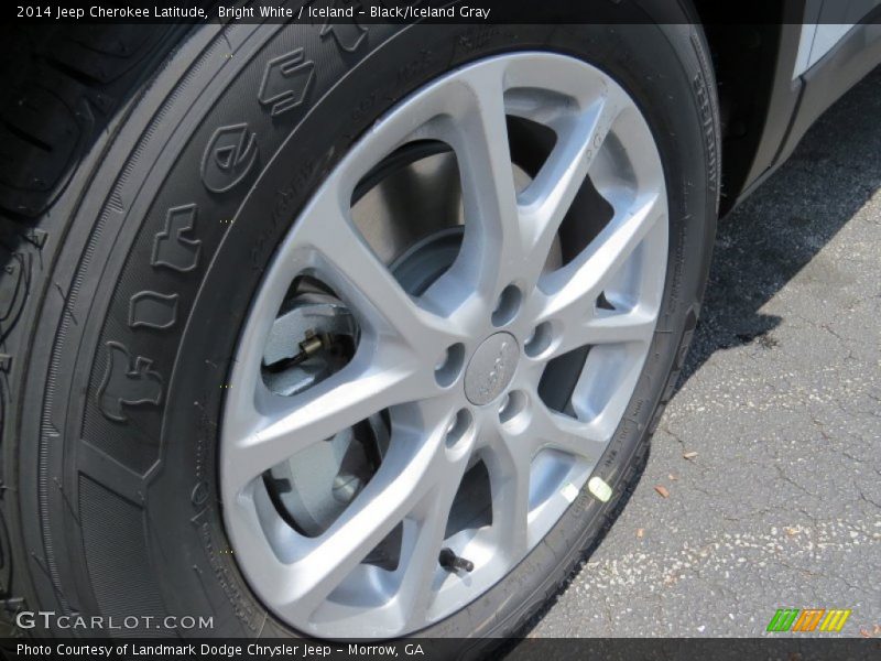 Bright White / Iceland - Black/Iceland Gray 2014 Jeep Cherokee Latitude