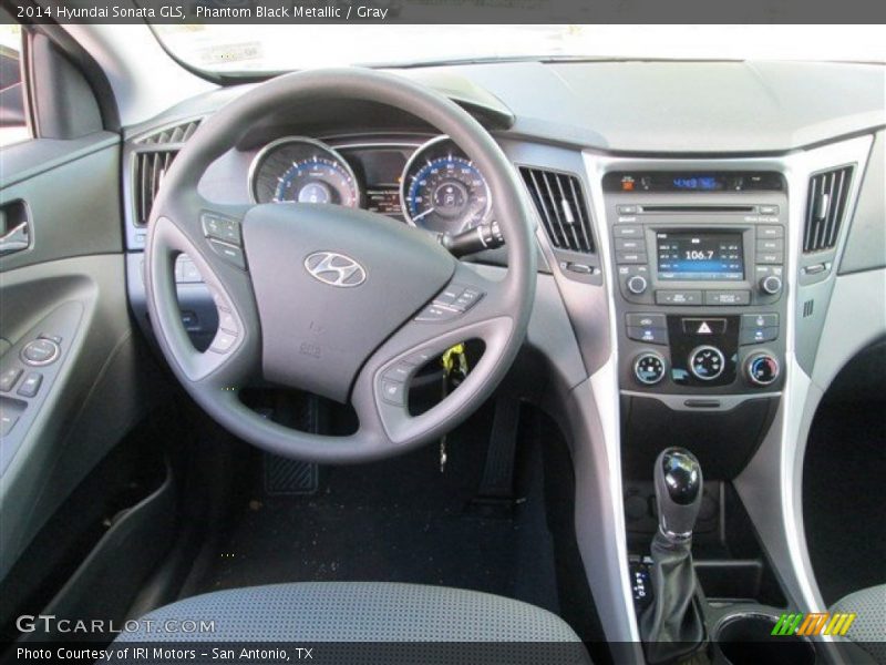Phantom Black Metallic / Gray 2014 Hyundai Sonata GLS