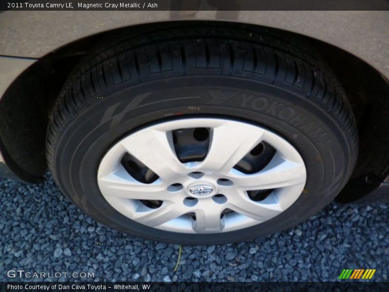 Magnetic Gray Metallic / Ash 2011 Toyota Camry LE