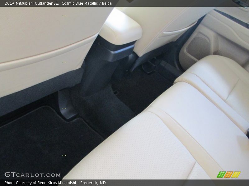 Cosmic Blue Metallic / Beige 2014 Mitsubishi Outlander SE