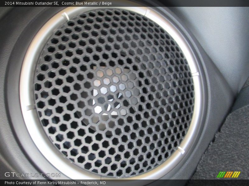 Cosmic Blue Metallic / Beige 2014 Mitsubishi Outlander SE